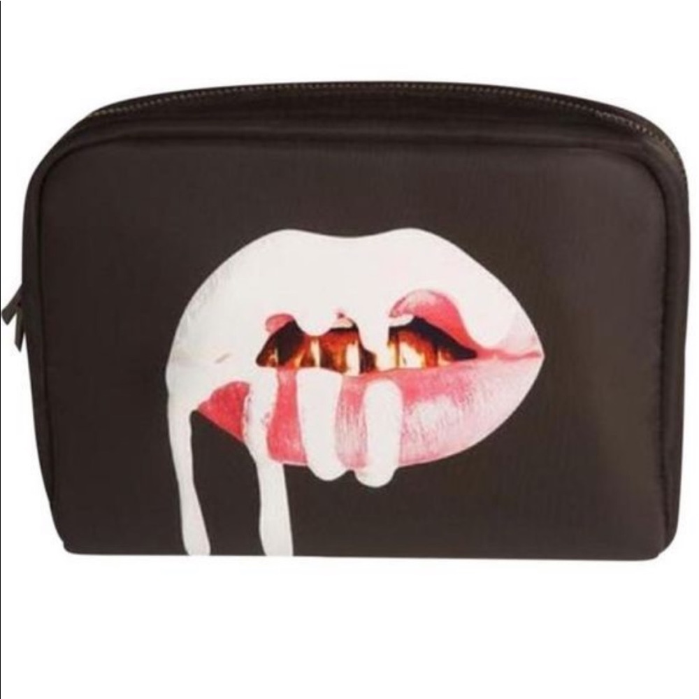 Kylie Cosmetics Makeup bag & key chain
